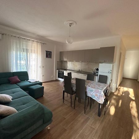 Vlora Central & Comfy Apartment Exteriör bild